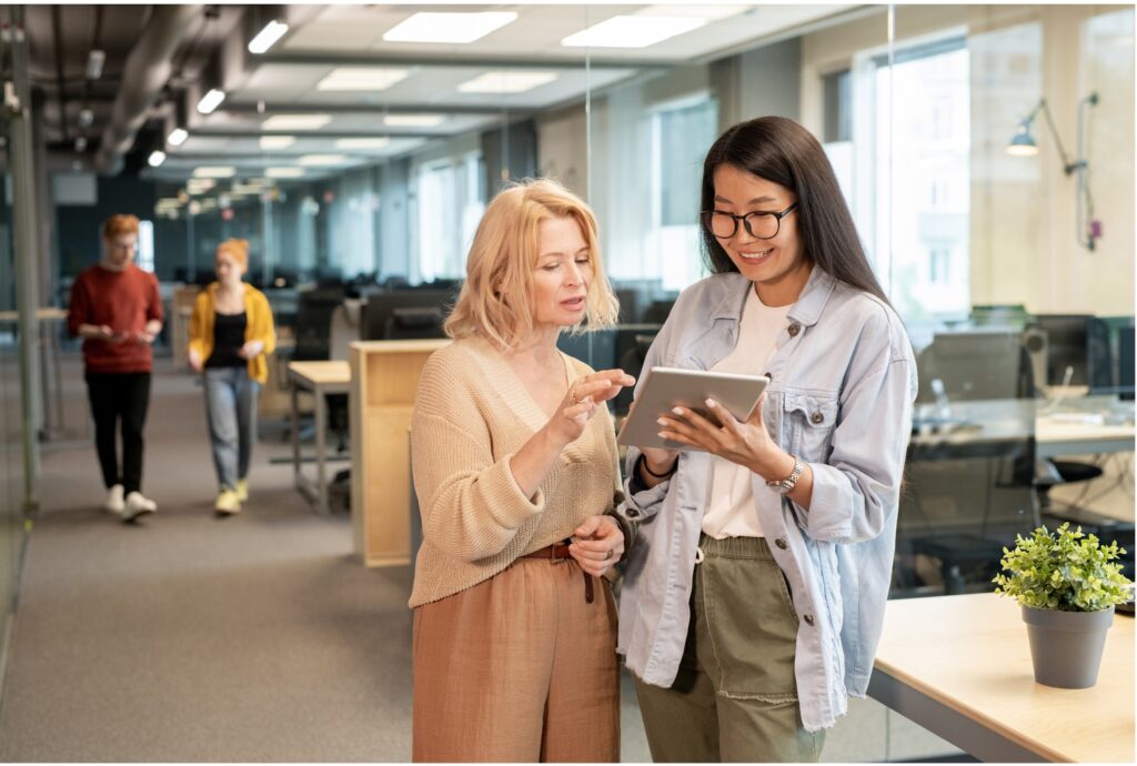 Niebieski Kolor Bloki Technologia Profesjonalna Okładka Strona - 5